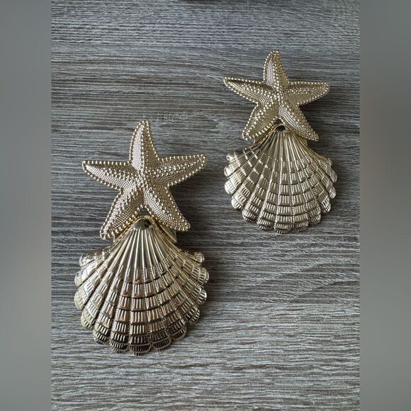 Gold Starfish and Shell earring A1225 - Picture 3 of 5
